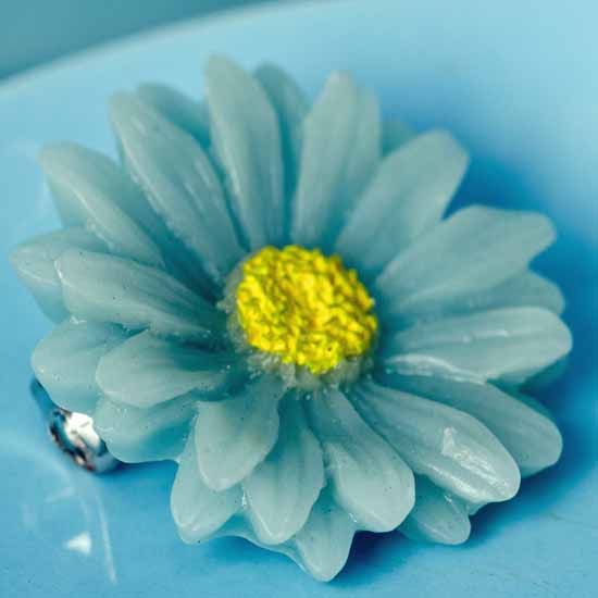 hazy daisy brooch - muted blue