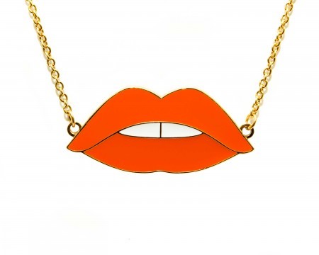 lips necklace