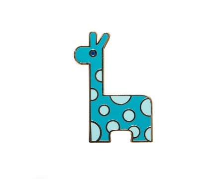 giraffe enamel pin