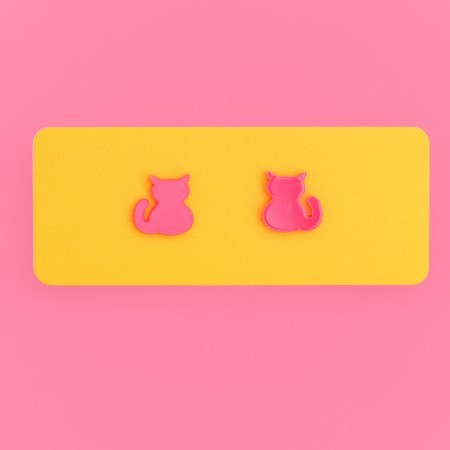 pepper cat earrings
