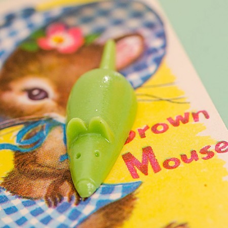 piper mouse brooch - apple green