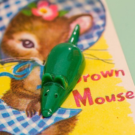 piper mouse brooch- forest green