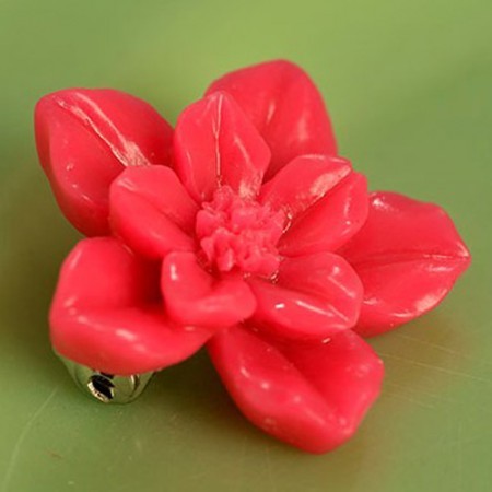 cynthia brooch - vivid pink