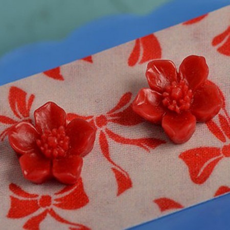 cynthia earrings wee - berry red
