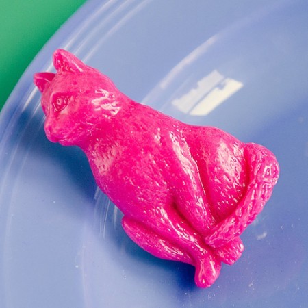pepper cat brooch- vivid pink